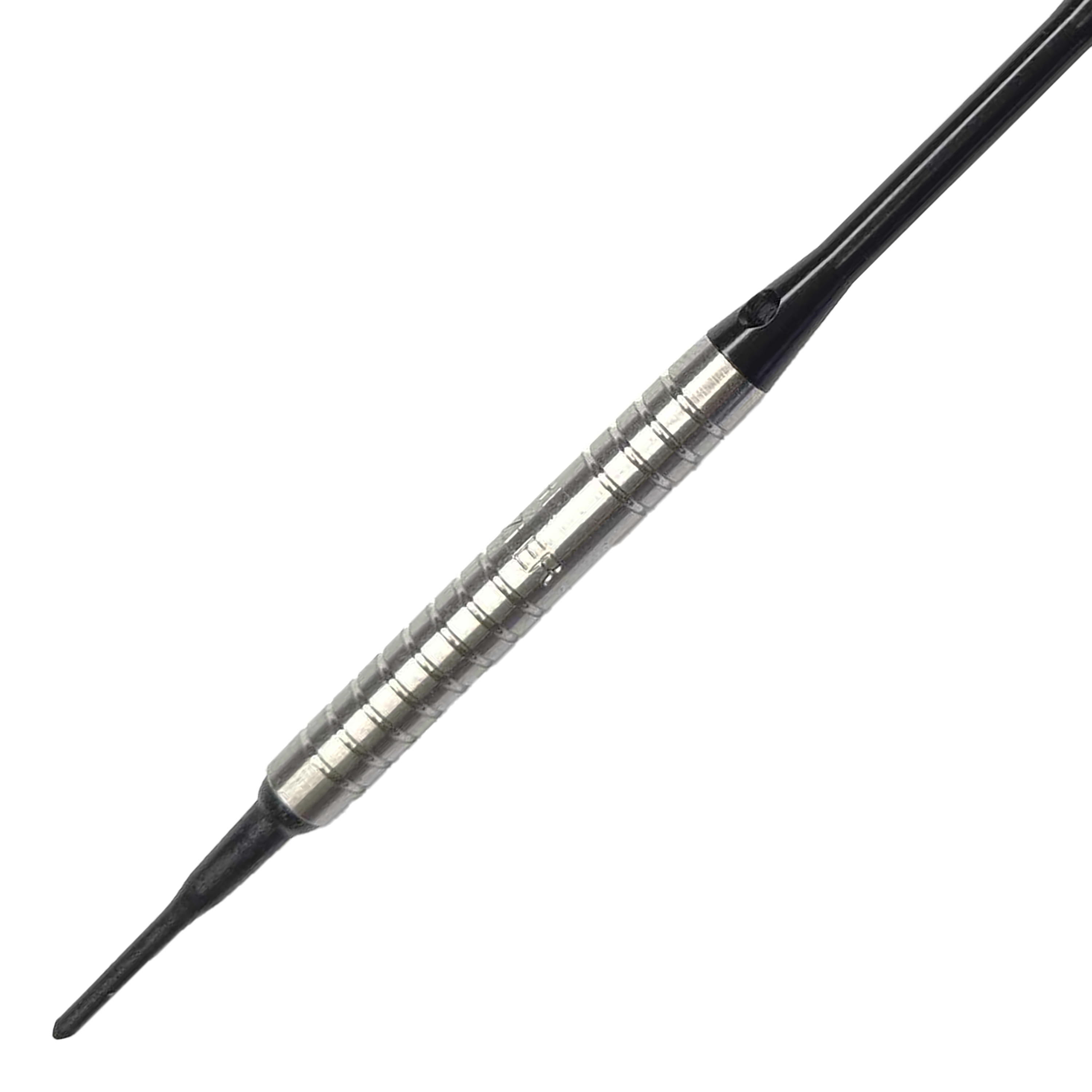 Dardos blandos McDart 85 Tungsten V16 - 16,5 g Das Bild zeigt einen McDart 85er Tungsten V16 Softdart mit einem Gewicht von 16,5 Gramm. Der Dartpfeil hat einen silbernen, geriffelten Schaft und eine schwarze Spitze.