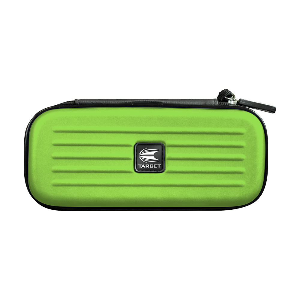 125827_Target_Takoma_Dartwallet_Gr-n_1 Das Bild zeigt ein grünes Dart-Etui namens "Target Takoma Dartwallet". In der Mitte befindet sich ein schwarzes Logo mit der Aufschrift "TARGET".