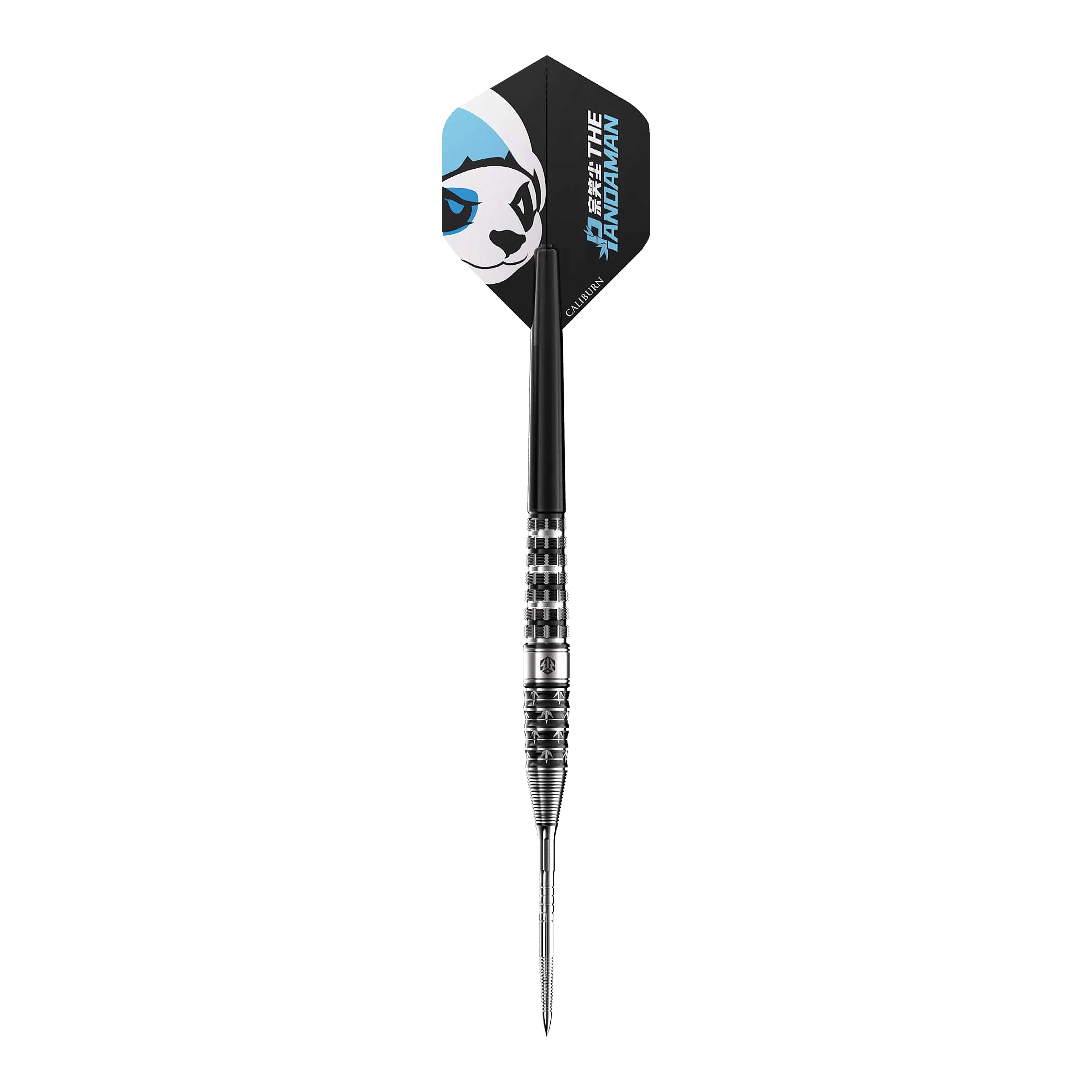 Dardos de acero Caliburn Player The Pandaman Advanced - 23 g Das Bild zeigt einen Steeldart namens "Caliburn Player The Pandaman Advanced Steeldarts - 23g". Auf dem Flügel des Darts ist ein Panda-Gesicht mit blauen Akzenten abgebildet.