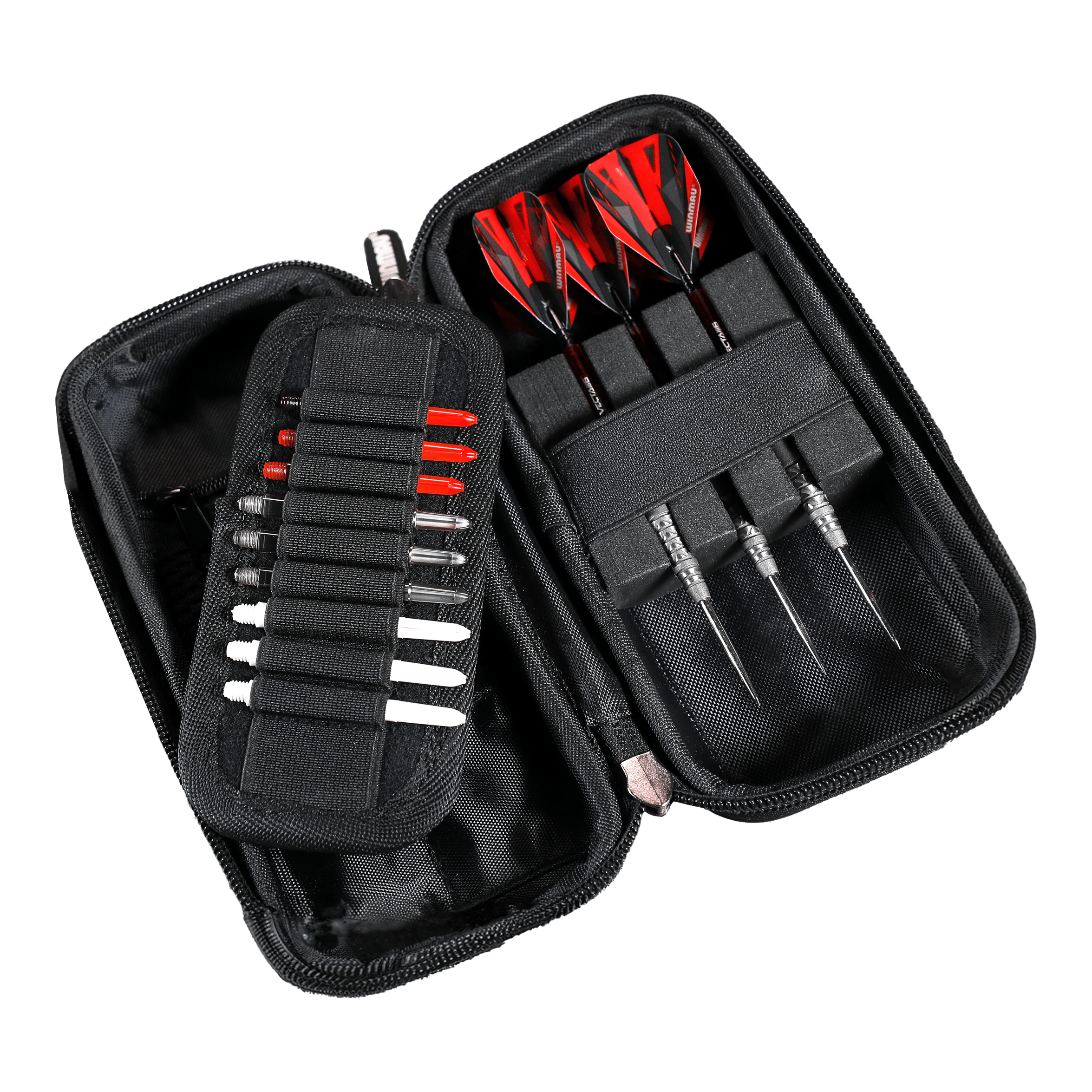 Cartera para dardos Winmau Armor G1 Das Bild zeigt ein offenes Dart-Etui mit drei zusammengebauten Darts und mehreren Ersatzteilen. Die Darts haben rote und schwarze Flights und das Etui ist schwarz.
