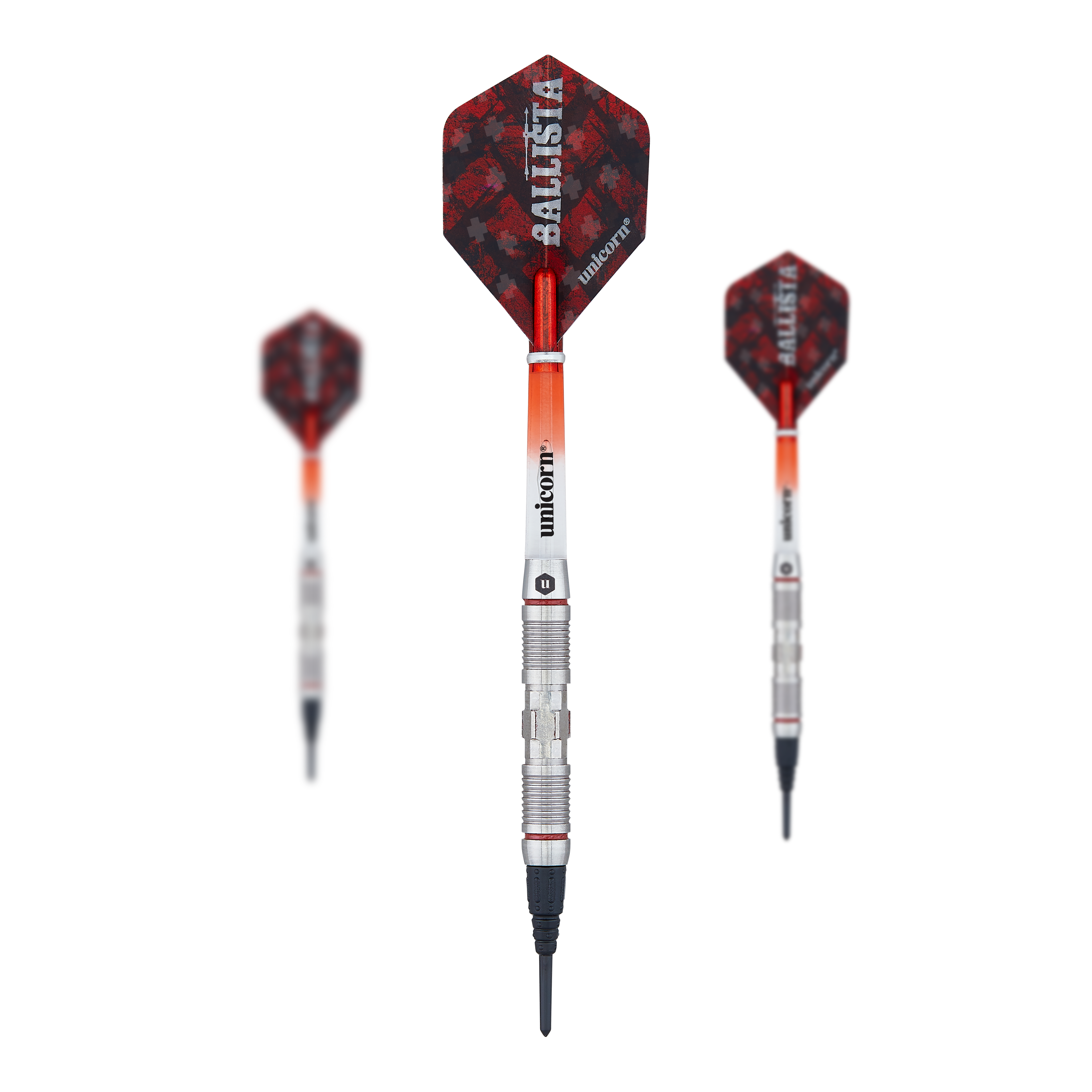 Dardos suaves Unicorn Ballista Style 2 Das Bild zeigt drei Softdarts des Produkts 'Unicorn Ballista Style 2'. Die Darts haben silberne Schäfte und rote Flights mit dem Aufdruck "Ballista".