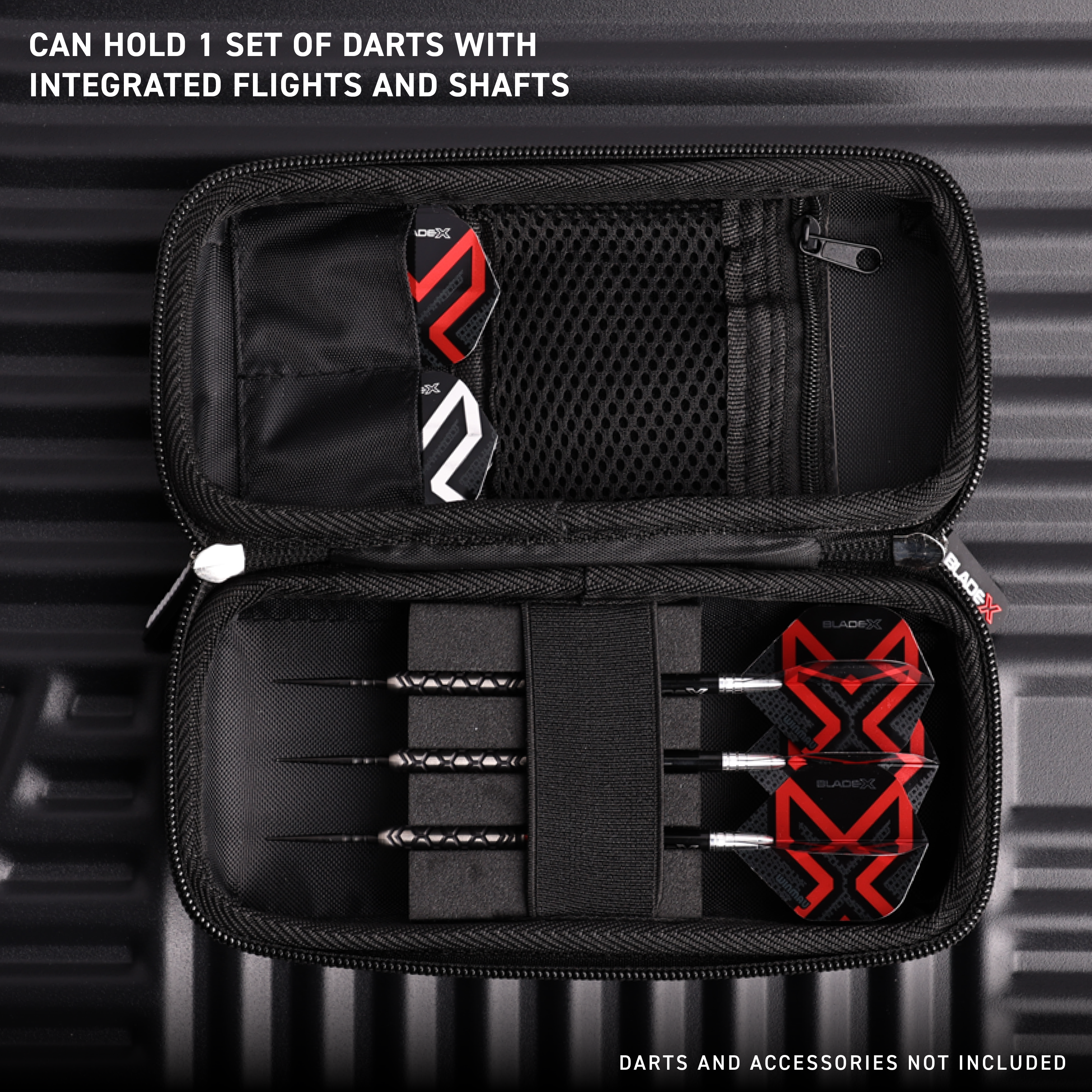 Cartera de dardos Winmau Blade X Armor G1 Das Bild zeigt das Produkt mit dem Dateinamen 8534_Winmau_Blade_X_Armor_G1_Dartwallet_W3. Es könnte sich um ein Dart-Accessoire handeln.