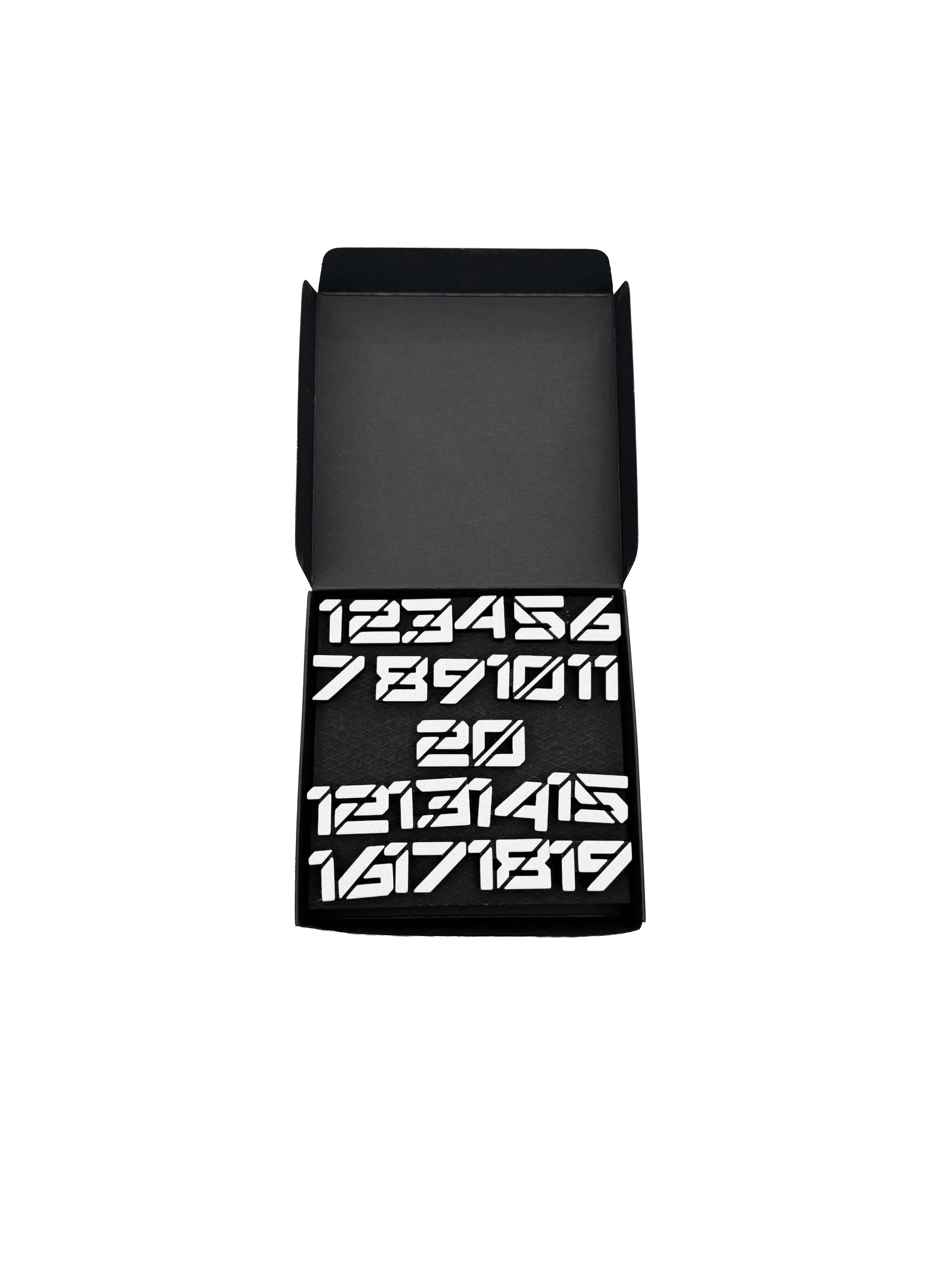 Anillos numéricos para diana McDart / Anillos numéricos Cyber Dies ist eine Abbildung mit dem Namen 'Cyber Wei Box'. Die Box ist vermutlich Teil einer Produktverpackung.