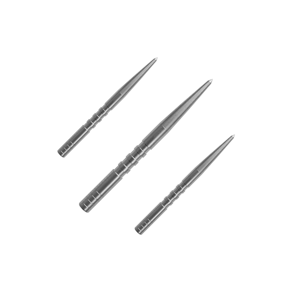 Puntas de dardo Condor Beak Point con corte Das Bild zeigt drei silberne Dartspitzen, die nebeneinander angeordnet sind. Sie sind aus Metall und haben eine schlanke, spitz zulaufende Form.