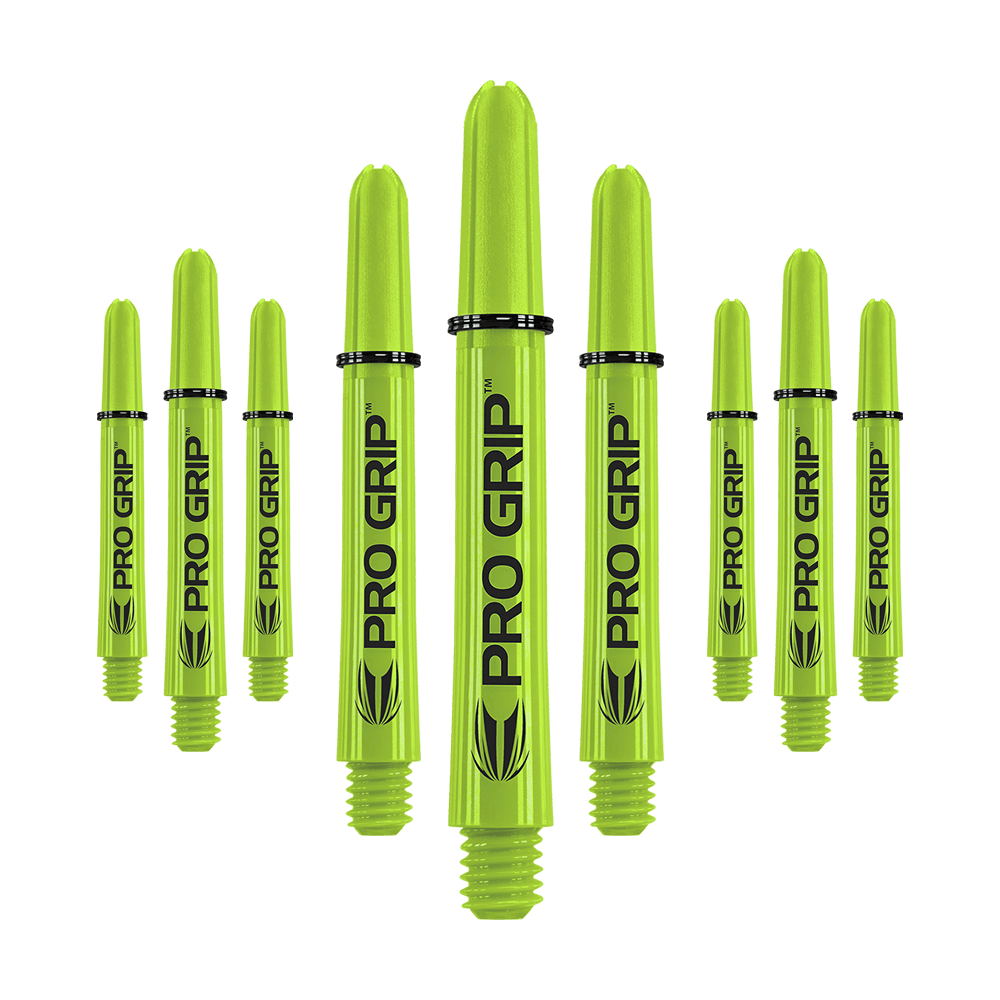 Varillas Target Pro Grip - 3 juegos - Verde lima Auf dem Bild sind neun limegrüne Dart-Schäfte mit der Aufschrift "PRO GRIP" zu sehen. Sie stehen aufrecht und sind gleichmäßig angeordnet.