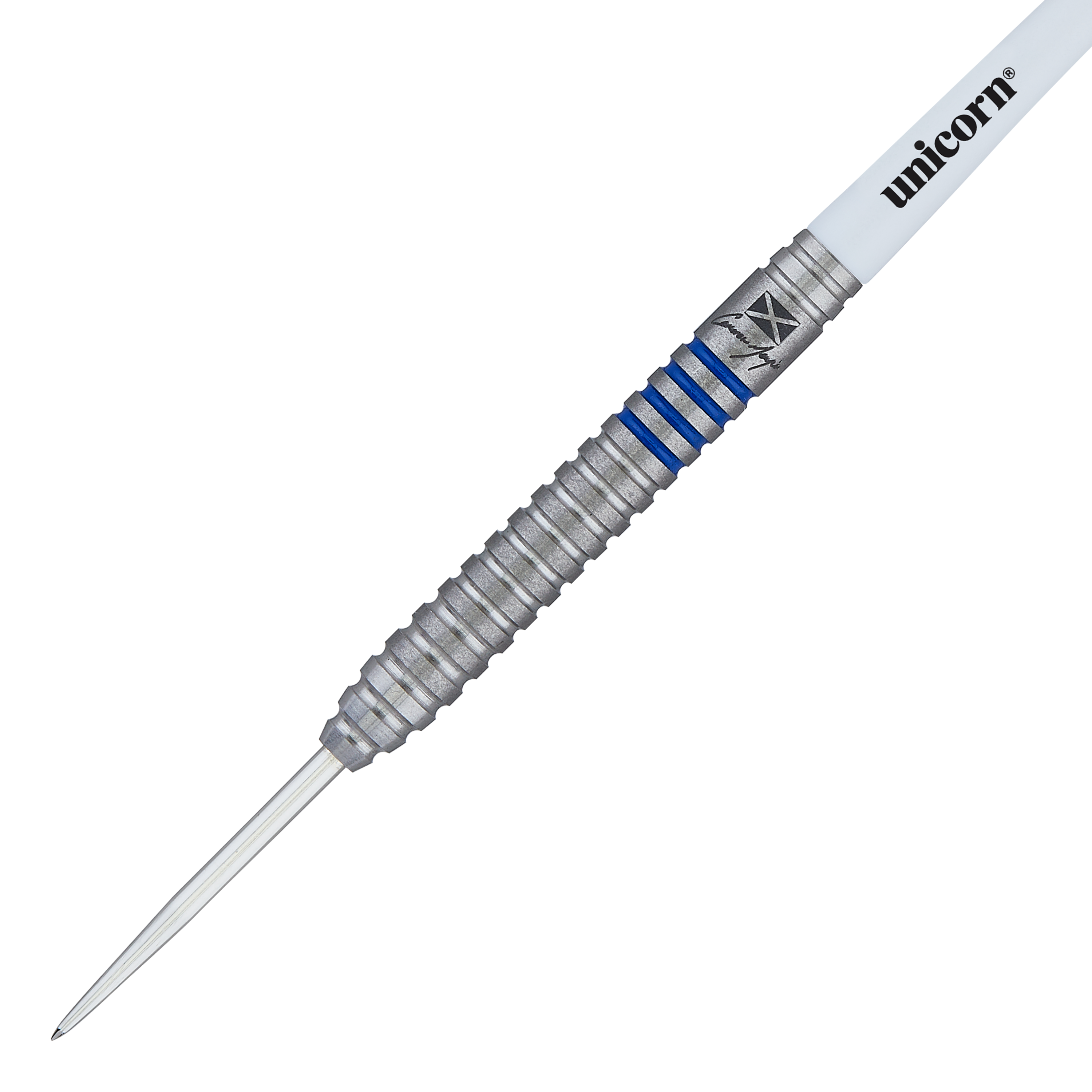 Dardos de acero Unicorn Contender Cameron Menzies - 23 g Das Bild zeigt einen Unicorn Contender Camerion Menzies Steeldart mit einem Gewicht von 23g. Der Dart hat blaue Ringe und einen silbernen, geriffelten Griff.