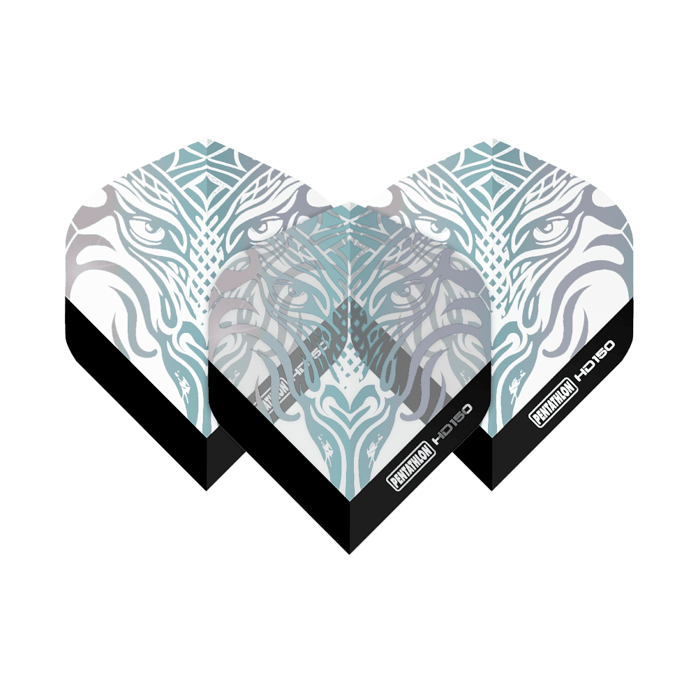 Plumas estándar transparentes metálicas Pentathlon HD150 Das Bild zeigt die Pentathlon HD150 Metallic Clear Standard Flights mit einem stilisierten, tierischen Gesichtsmuster. Die Flights sind größtenteils durchsichtig mit silbernen und metallischen Akzenten sowie schwarzem Rand unten.