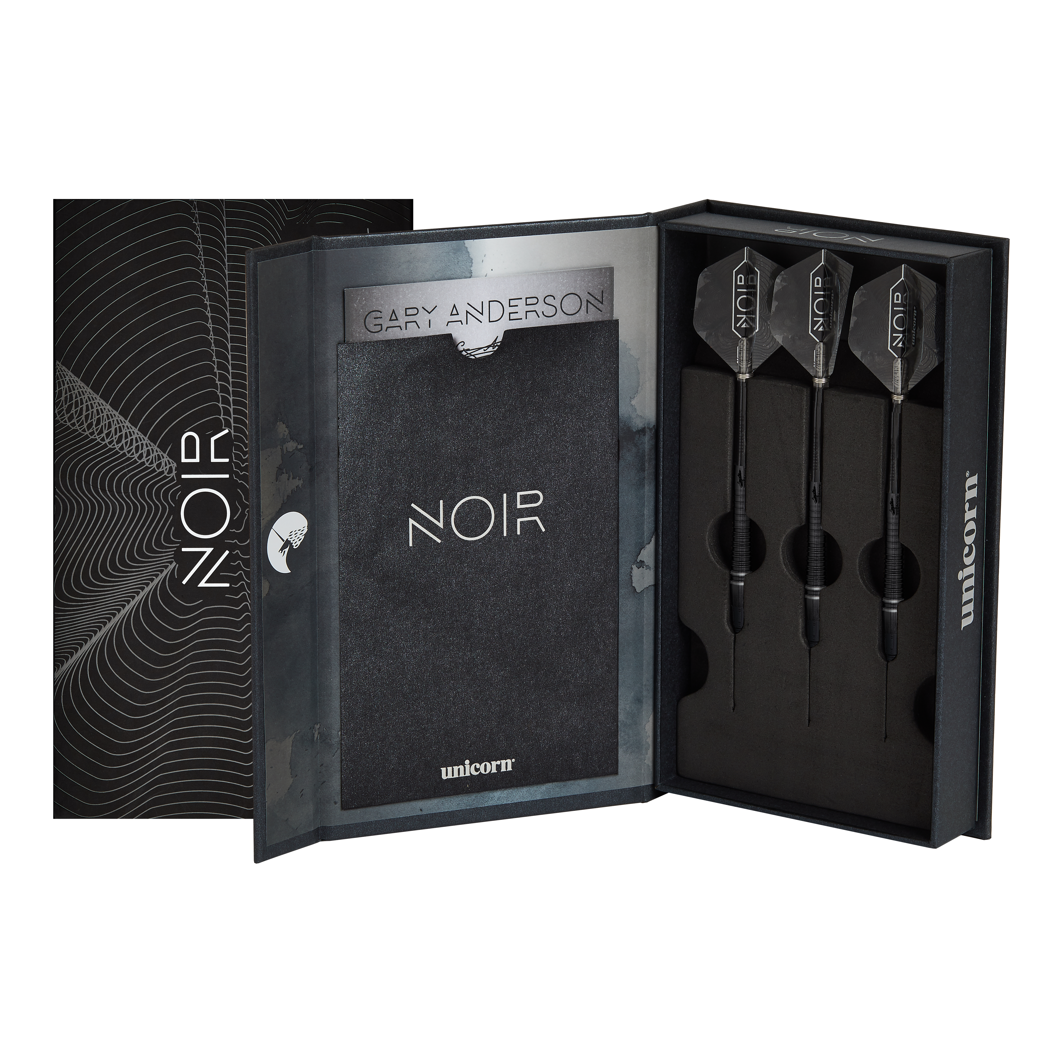 Dardos de acero Gary Anderson Noir Phase 6 del campeón mundial Unicorn Das Bild zeigt eine elegante schwarze Verpackung mit drei Steeldarts, die als "Unicorn World Champion Gary Anderson Noir Phase 6" bezeichnet werden. Die Darts und die Schachtel sind modern und hochwertig gestaltet.