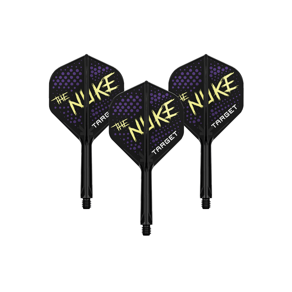 Auf dem Bild sind drei schwarze Dartflights mit dem Schriftzug „The Nuke“ in gelber Farbe zu sehen. Die Flights haben außerdem violette Punkte und den Markennamen „Target“ in weiß.