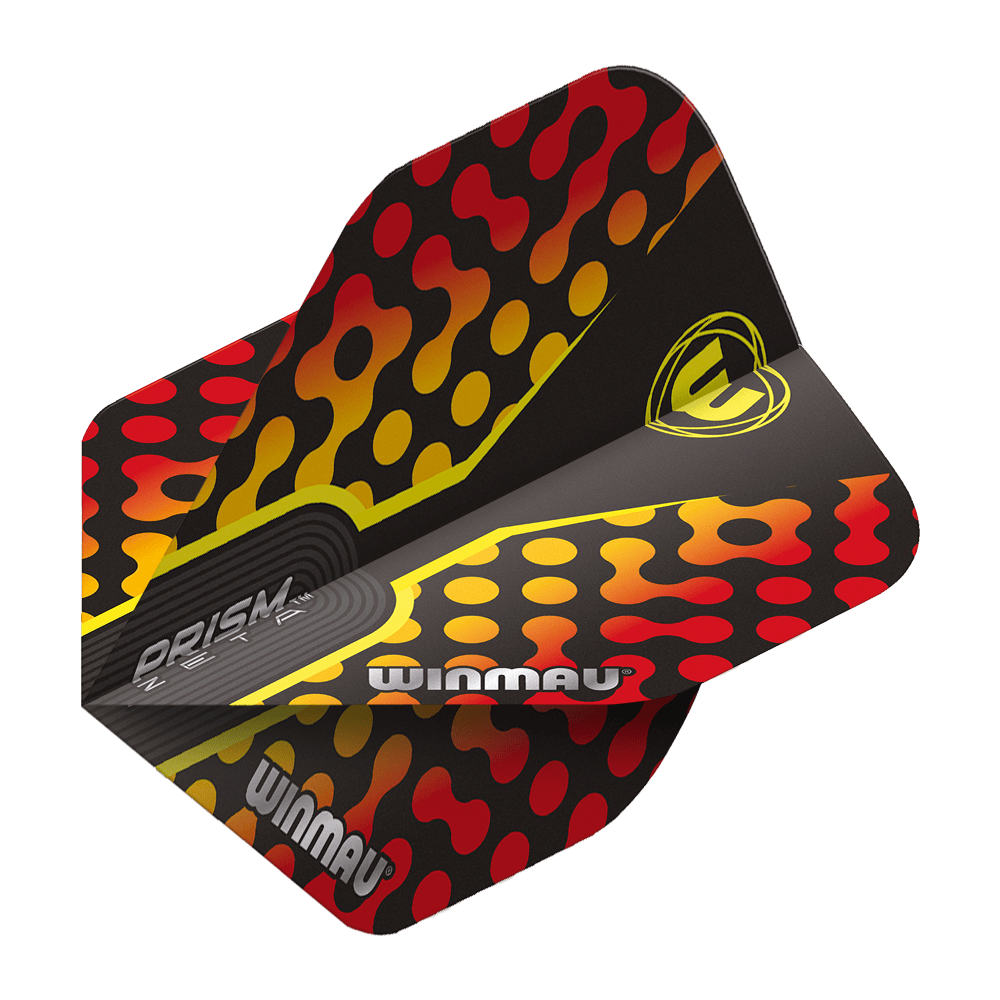 6915-308_Winmau_Prism_Zeta_RedOrange_Standard_Flights_2 Das Bild zeigt die Winmau Prism Zeta RedOrange Standard Flights für Dartpfeile. Das Design ist schwarz mit roten und orange-gelben Mustern und dem Winmau-Logo.