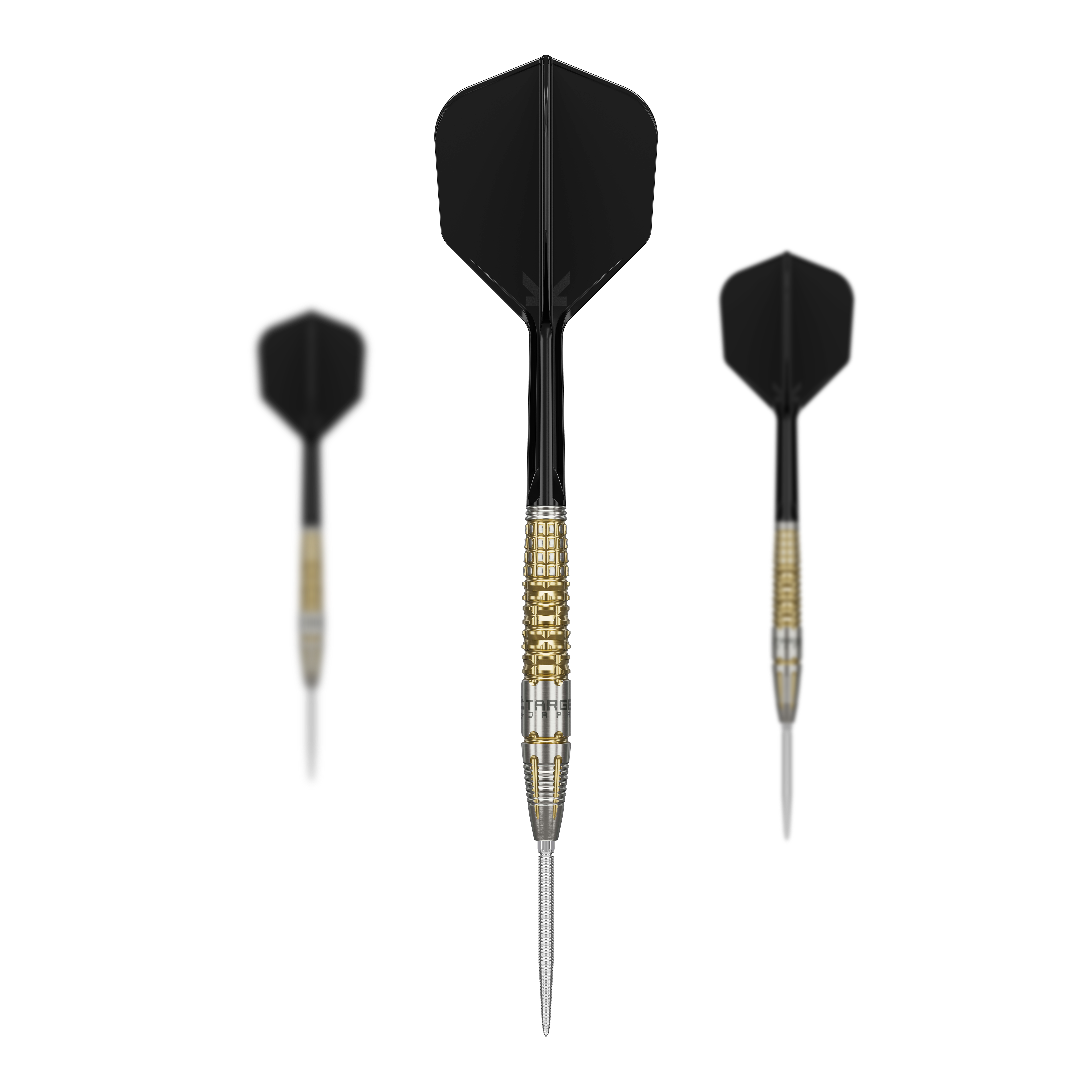 Das Bild zeigt drei Target Black Marque Warrior Swiss Point Steeldarts mit schwarzen Flights und gold-silbernen Griffen. Die Darts sind von vorne und von schräg hinten zu sehen.