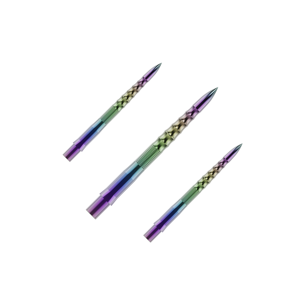 Puntas de dardos Mission Caliburn EVO - Ondulación - Coral Auf dem Bild sind drei bunte Steeldartspitzen zu sehen. Sie haben ein metallisch glänzendes, geripptes Design in verschiedenen Farben.