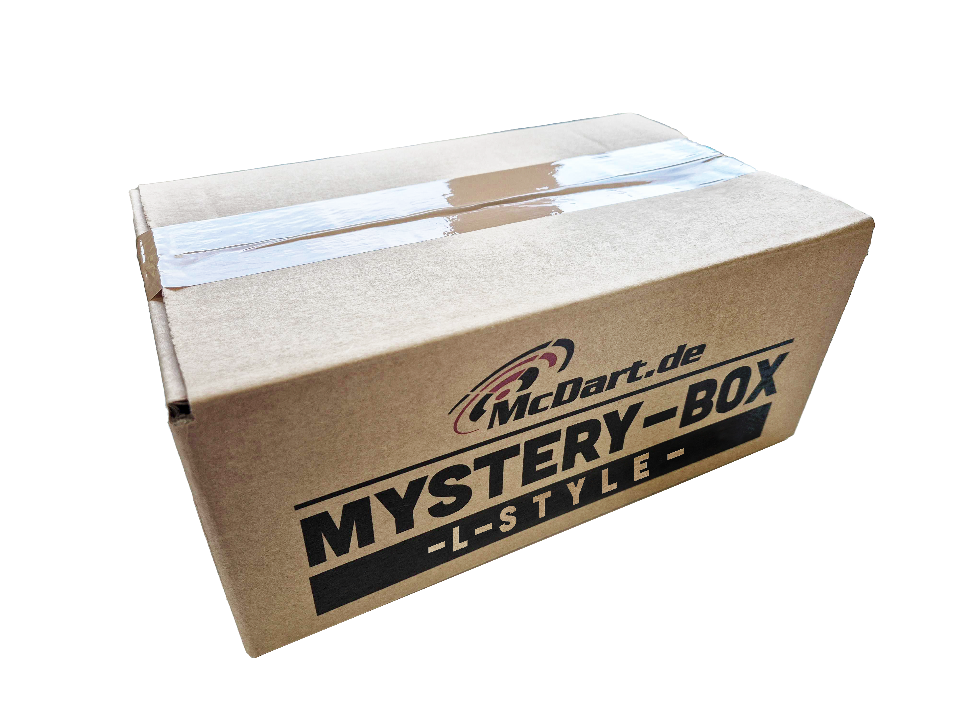 Caja misteriosa de McDart - Estilo L Auf dem Bild ist ein brauner Karton mit der Aufschrift „McDart.de MYSTERY-BOX -L-STYLE-“ zu sehen. Die Box ist mit Klebeband verschlossen.