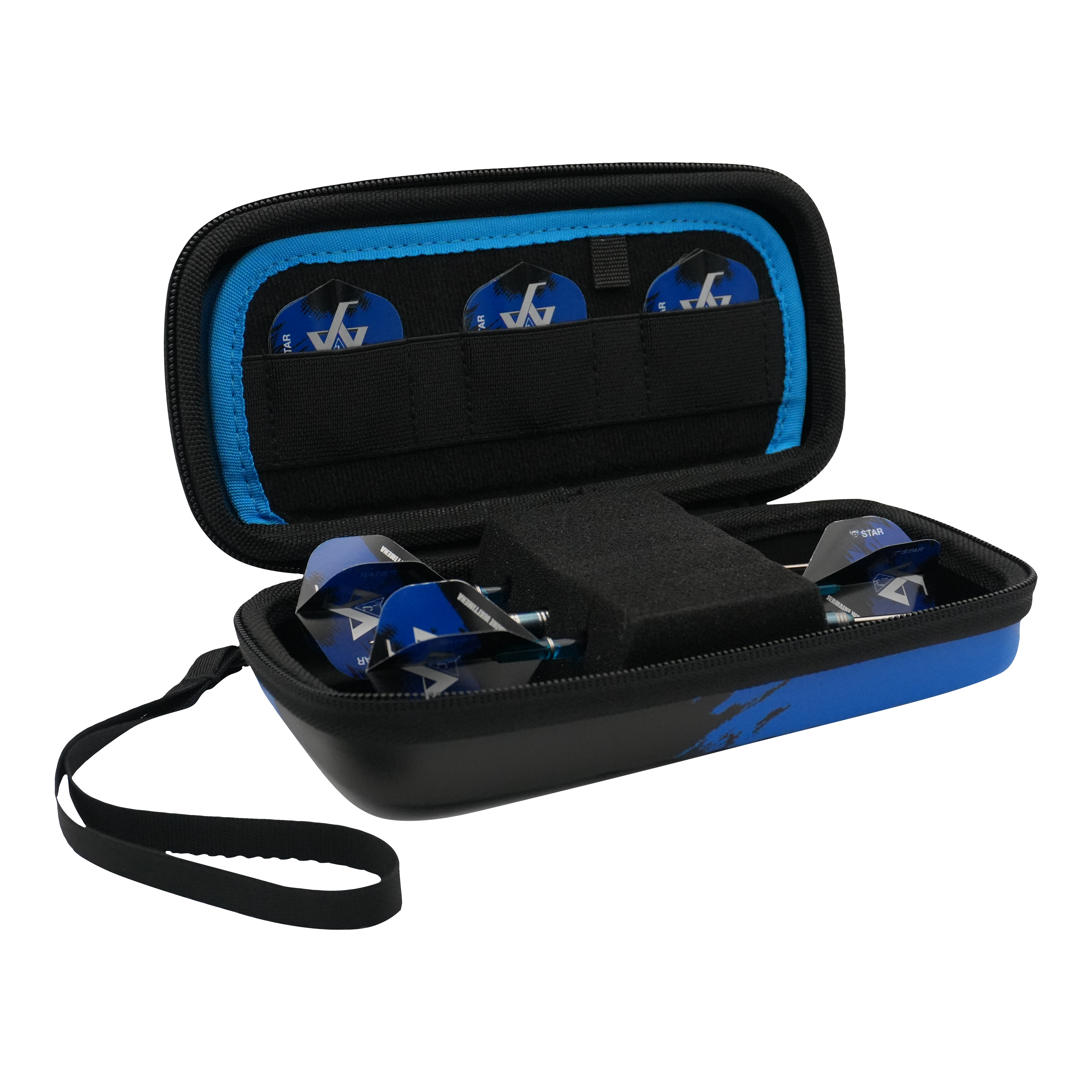 Estuche para dardos Bulls Orbis S Jermaine Wattimena Das Bild zeigt das Bulls Orbis S Jermaine Wattimena Dartcase, das geöffnet ist. Im Inneren befinden sich blaue Darts und mehrere Dartflights ordentlich verstaut.