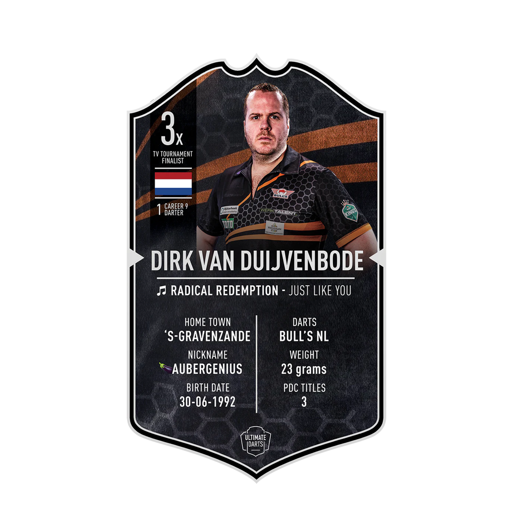 Tarjeta de dardos definitiva - Dirk Van Duijvenbode Die Abbildung zeigt eine Ultimate Darts Card von Dirk Van Duijvenbode. Auf der Karte stehen Informationen wie sein Spitzname "Aubergenius", seine Heimatstadt ’s-Gravenzande und sein Geburtsdatum, 30.06.1992.