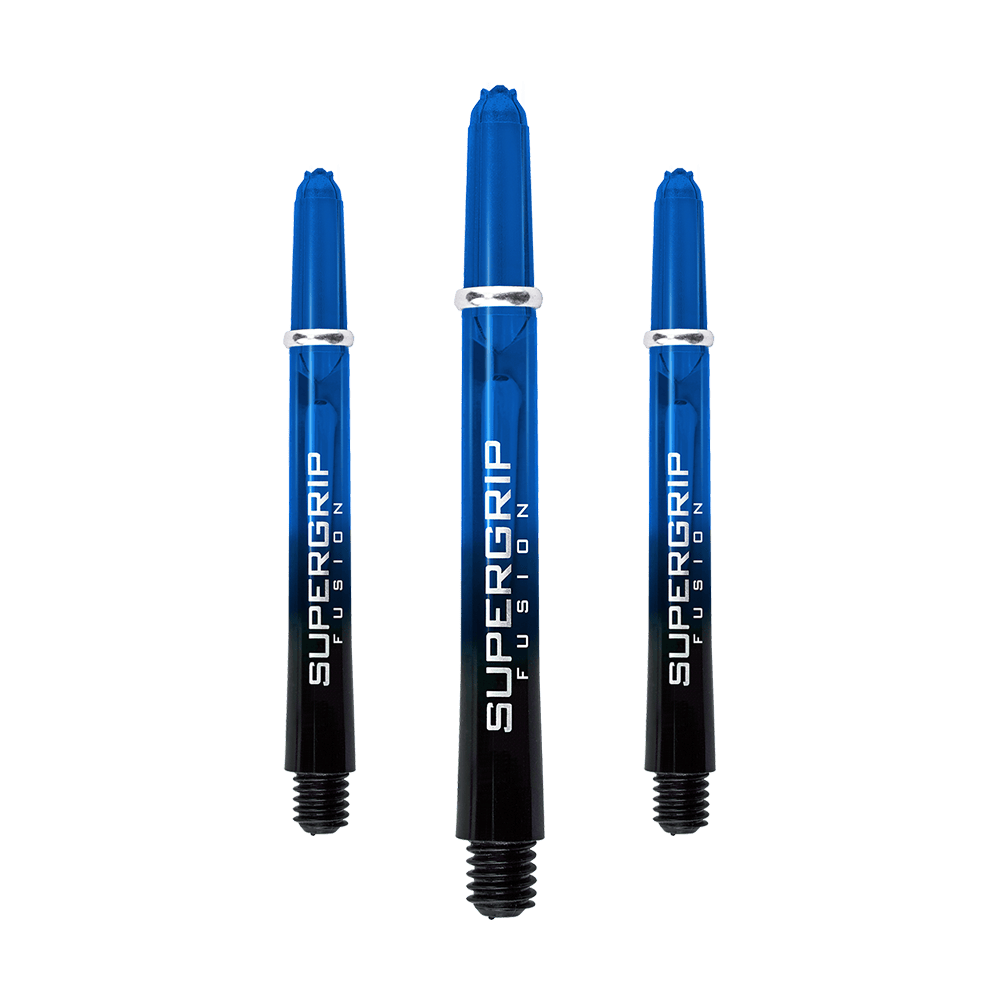 HR338_Harrows_Supergrip_Fusion_Shafts_Blau_47mm_1qnnXNiW6XdEqY Das Bild zeigt drei blaue Harrows Supergrip Fusion Shafts. Sie sind Dartschäfte mit dem Aufdruck "SUPERGRIP FUSION" in weißer Schrift.