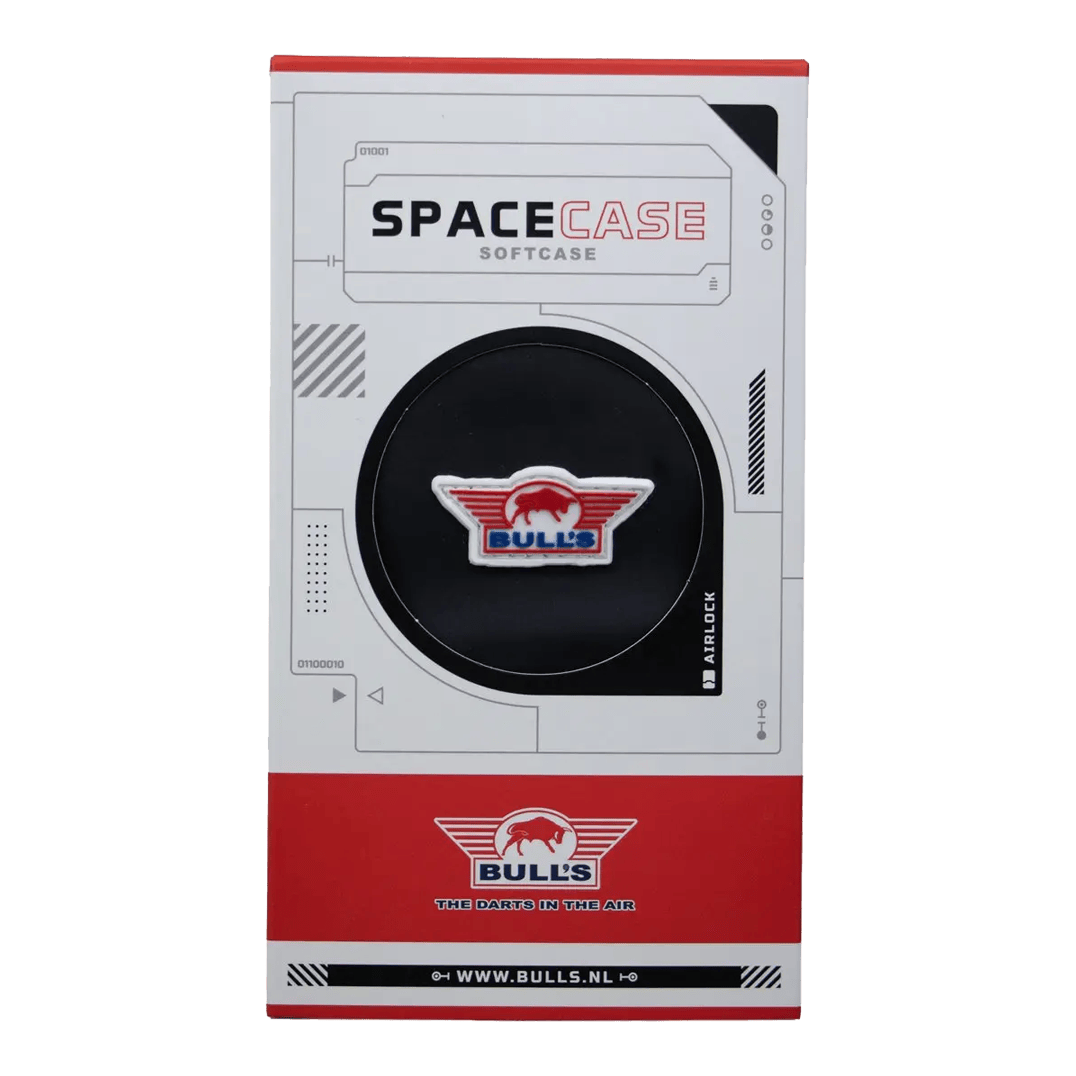 Das Bild zeigt das Produkt Bulls NL Spacecase Softcase in Schwarz-Rot. Es handelt sich um ein Softdart-Case für Dartpfeile und Zubehör.
