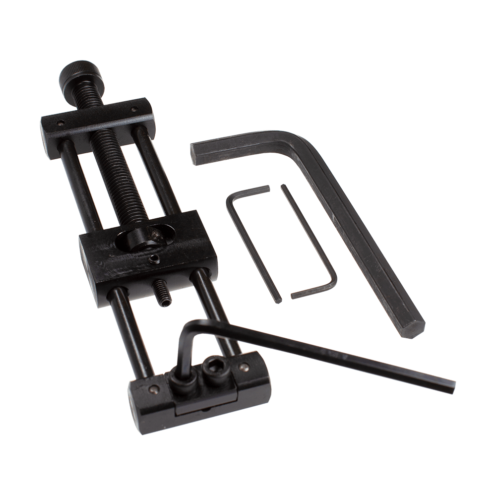 Designa Dart Repointer Black Pro Edition - Cambiador de puntas Das Bild zeigt den Designa Dart Repointer Black Pro Edition - Spitzenwechsler. Es handelt sich um ein Werkzeug für Dartspieler zum Wechseln der Spitzen.