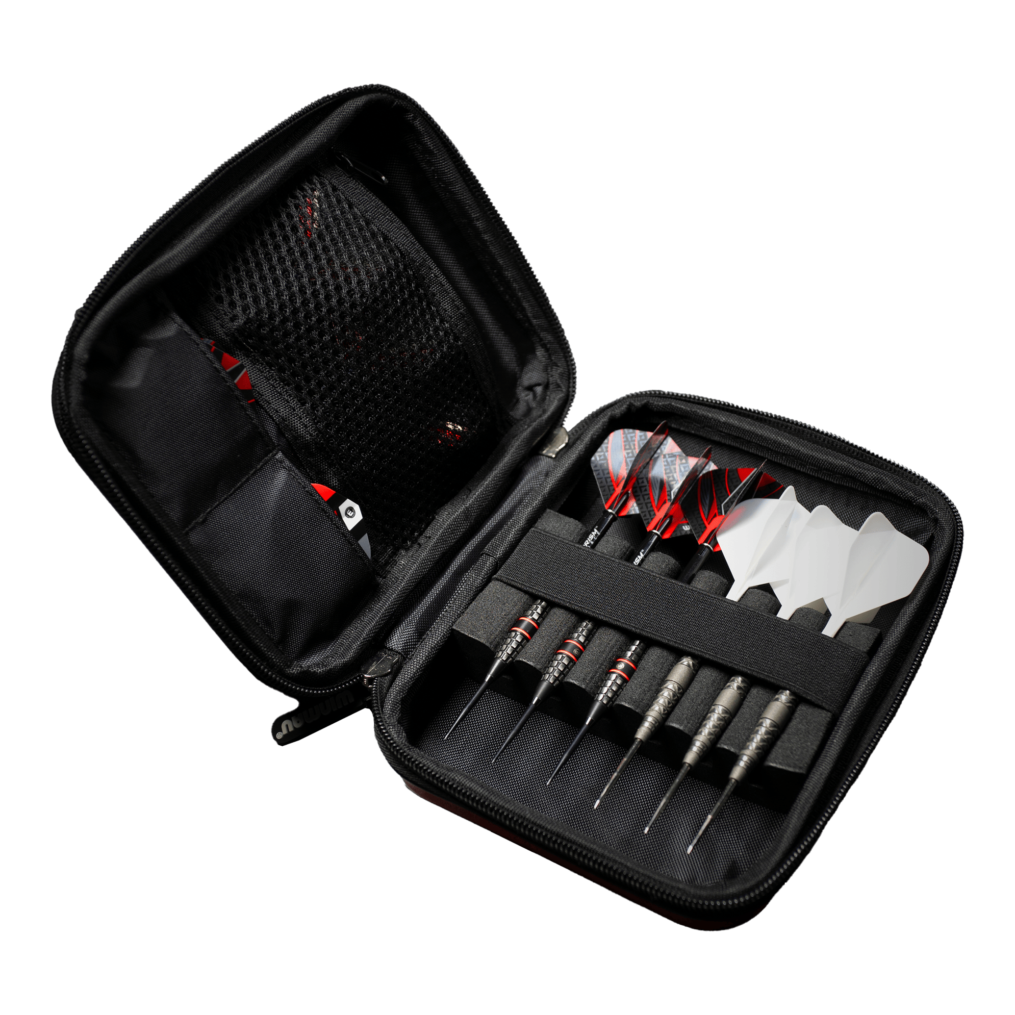 Cartera para dardos Winmau Armor G2 Das Bild zeigt ein geöffnetes Dartetui mit mehreren Darts und Ersatzflights. Die Darts und Flights sind ordentlich in Schaumstoff und Fächern einsortiert.