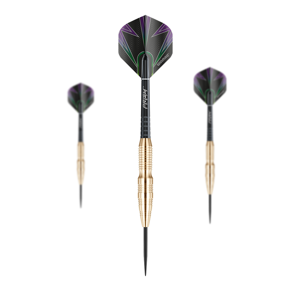 Dardos de acero de latón Winmau Simon Whitlock Das Bild zeigt drei Winmau Simon Whitlock Brass Steeldarts. Die Darts haben goldfarbene Griffe und schwarze Flights mit lila und grünen Akzenten.