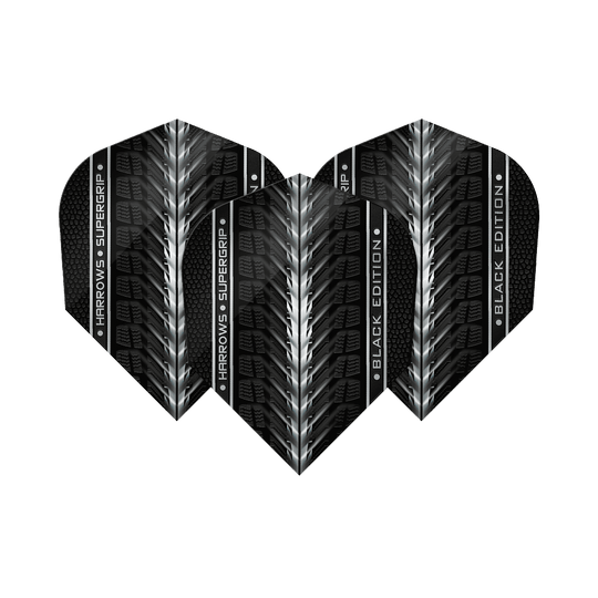 Plumas Harrows Supergrip Black Edition No6 Das Bild zeigt die "Harrows Supergrip Black-Edition No6 Flights" in einem schwarzen Design mit silbernen Akzenten. Die Flights haben eine strukturierte Oberfläche und den Schriftzug "Harrows Supergrip Black Edition".