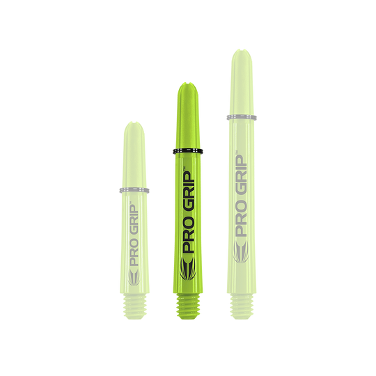Varillas Target Pro Grip - 3 juegos - Verde lima Auf dem Bild sind drei limegrüne Pro Grip Dartschäfte in unterschiedlichen Längen zu sehen. Sie stehen nebeneinander und tragen alle den Schriftzug "PRO GRIP".