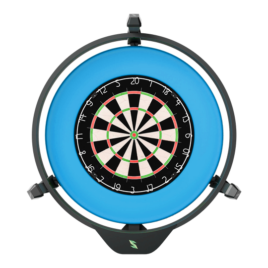 Scolia Home 2 FLEX - Sistema electrónico de puntuación automática con anillo de iluminación 2026 Dieses Bild zeigt das Produkt "Scolia Home 2 FLEX - Elektronisches Score-System mit Beleuchtungsring". In der Mitte befindet sich eine Dartscheibe, die von einem leuchtenden blauen Ring umgeben ist.