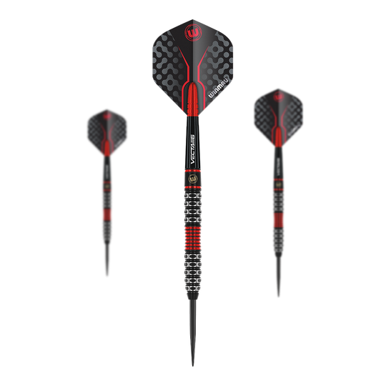 Winmau Joe Cullen Edición Especial Steeldarts Das Bild zeigt drei Steeldarts mit schwarzem und rotem Design. Sie haben auffällige Muster auf den Flights und einen speziellen, griffigen Schaft.