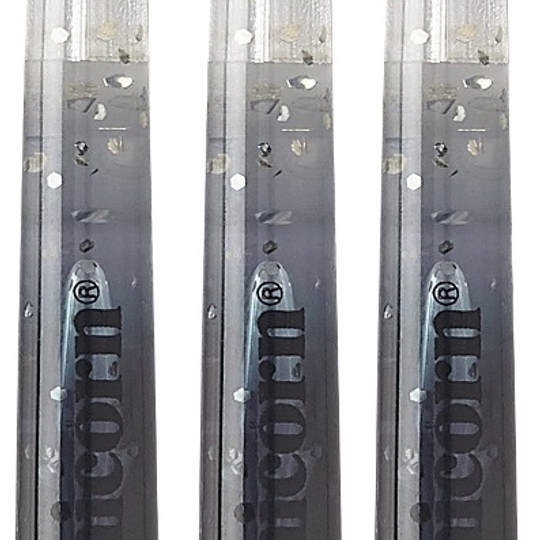 78972-Gripper-4-Elements-Black-Medium Das Bild zeigt drei Unicorn Gripper 4 Elements Two Tone Black Shafts. Die Shafts sind im unteren Bereich schwarz und werden nach oben hin transparent mit Glitzereffekt.