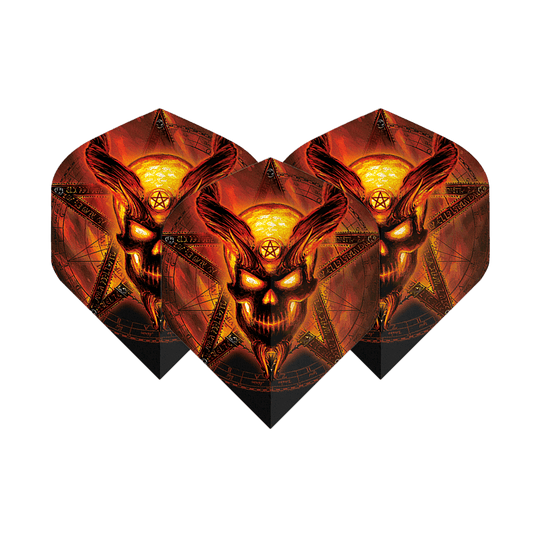 Alchemy Burning Temple No2 Vuelos estándar Die Abbildung zeigt drei Dart-Flights mit einem brennenden, dämonischen Totenkopf-Design vor einem Pentagramm. Die Farben sind hauptsächlich feuriges Rot und Gelb, was dem Produkt ein auffälliges und dramatisches Aussehen verleiht.