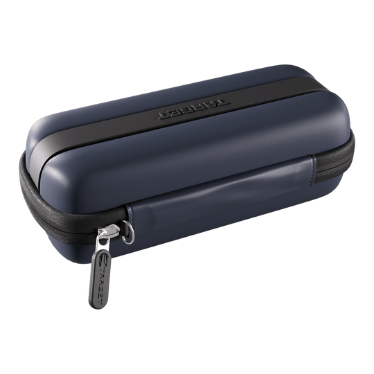 Estuche para dardos Target BOA Das Foto zeigt ein Target BOA Dartcase in Navy und Dunkelgrau. Es schützt und organisiert Dartpfeile und Zubehör.