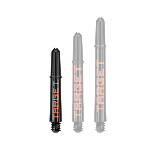 Varillas Target Pro Grip TAG - 3 juegos - Negro Naranja Auf dem Bild sind drei schwarze Dartschäfte in unterschiedlichen Längen zu sehen. Auf jedem Schaft steht in orangefarbener Schrift das Wort "TARGET".