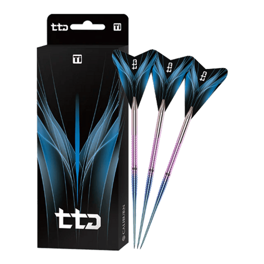 Caliburn TTD Complete Titanium T1 Rainbow Steeldarts - 5 g Das Bild zeigt den Caliburn TTD Complete Titanium T1 Rainbow Steeldarts - 5g. Der Steeldart besteht aus Titan und wirkt hochwertig.
