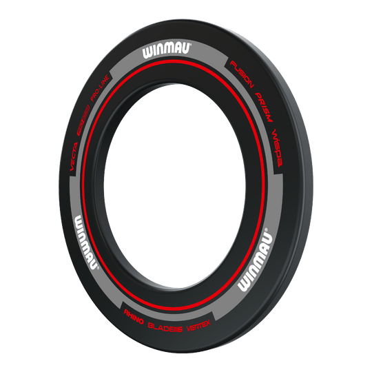 Das Bild zeigt das Winmau Advance Dartboard Surround in Schwarz und Rot. Es ist ein Schutzring, der um eine Dartscheibe gelegt wird, um die Wand vor Pfeilen zu schützen.
