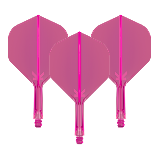 Das Bild zeigt drei pinkfarbene Dart-Flights mit Schäften. Sie sind nebeneinander angeordnet und haben eine neonpinke Farbe.