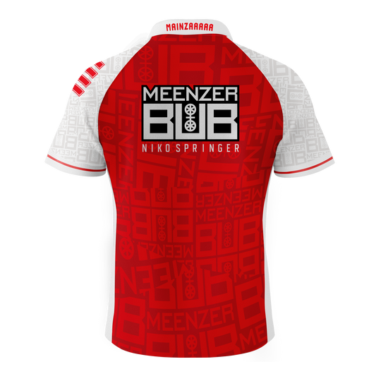 Camiseta de dardos Bulls Niko Springer Meenzer Bub Das Bild zeigt ein Dartshirt mit der Aufschrift "Meenzer Bub Nikospringer" auf dem Rücken. Das Shirt ist überwiegend rot mit weißen Ärmeln und auffälligen Mustern.