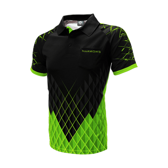 HRS-26333_Harrows_Paragon_Dartshirt_Gr-n_3 Harrows Paragon Dartshirt in auffälliger Farbe frontal gezeigt. Die Details des Shirts sind deutlich sichtbar.