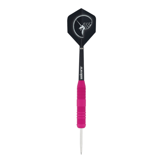 Dardos de acero de goma rosa Unicorn Core Plus Dies ist ein Steeldart mit einer pinken, gummierten Griffzone. Das Flight zeigt ein Einhorn-Design auf schwarzem Hintergrund.