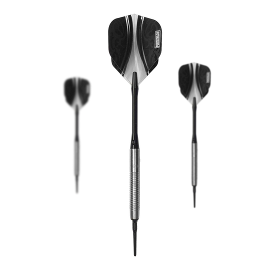 Dardos blandos McDart 85 Tungsten V21 - 18,5 g Das Bild zeigt drei Softdarts des Produkts "McDart 85er Tungsten V21 Softdarts - 18,5g". Die Darts haben silberne Barrels und schwarze Flights.