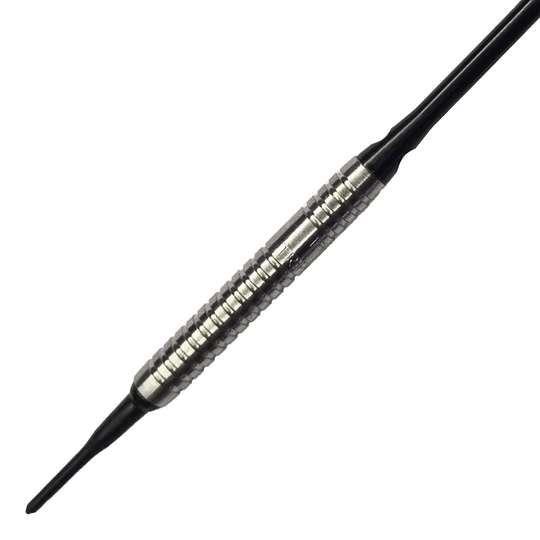 Dardos blandos McDart 85 Tungsten V5 - 16 g Das Bild zeigt einen McDart 85er Tungsten V5 Softdart mit einem Gewicht von 16g. Der Dartpfeil hat einen silbernen, geriffelten Barrel und schwarze Spitzen.