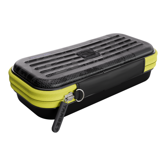 Estuche de dardos Luke Littler de la serie Takoma Ghost Auf dem Bild ist das Takoma Ghost Series Luke Littler Dartcase abgebildet. Diese Darttasche bietet sicheren Schutz für Dartpfeile.