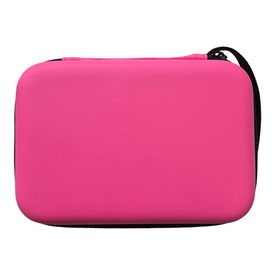 Estuche para dardos McDart System-4 Das Bild zeigt eine pinke Darttasche. Es handelt sich um das Modell DC05 von McDart.