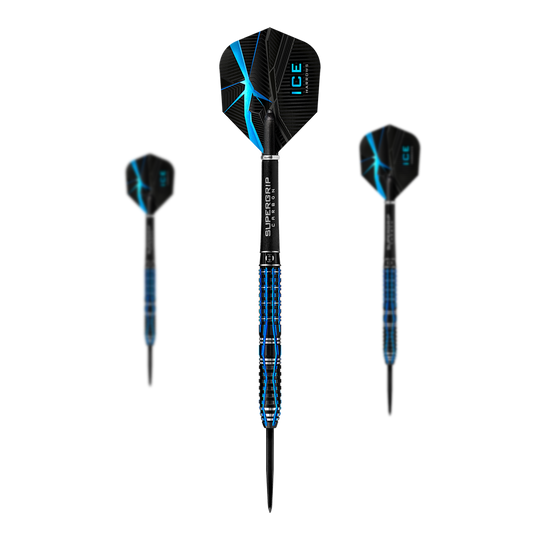 Dardos de acero recortados Harrows Ice Das Bild zeigt drei Steeldarts des Modells "Harrows Ice Recut". Die Darts sind schwarz mit blauen Akzenten und besitzen Flights mit einem Eismuster.