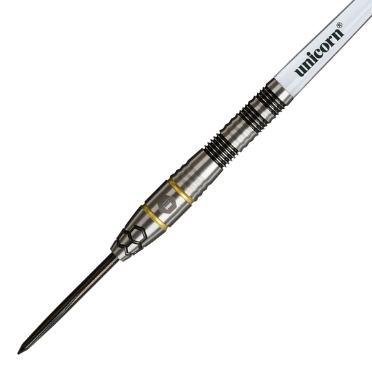 Dardos de acero Unicorn Hexium Style 01 negros y dorados Auf diesem Foto sind die Unicorn Hexium Style 01 Black & Gold Steeldarts zu sehen. Die Darts heben sich durch ihr elegantes Design in Schwarz und Gold hervor.