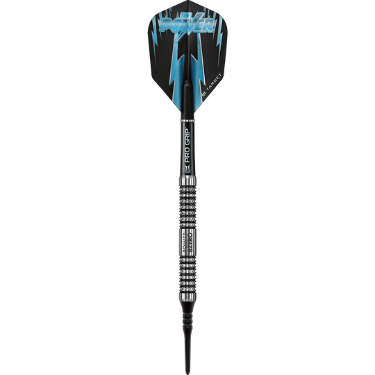 200240-Target-Phil-Taylor-Power-8Zero-Softdarts-1PdQW8LCANQFWU Dies ist ein Target Phil Taylor Power 8zero Softdart. Der Dart hat ein schwarzes und blaues Design mit der Aufschrift "THE POWER" auf dem Flight.