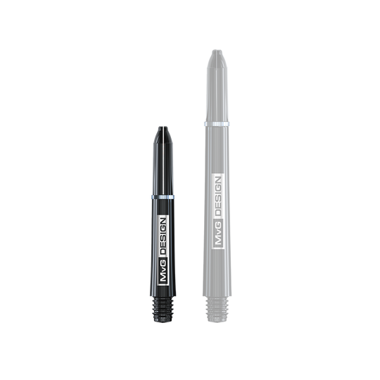 7100_Winmau_MvG_Signature_Black_Nylon_Shafts_35mm_1 Das Bild zeigt zwei schwarze Winmau Nylon Ring Grip MvG Design Shafts in unterschiedlicher Länge. Auf beiden Shafts steht gut sichtbar das Logo "MvG DESIGN".
