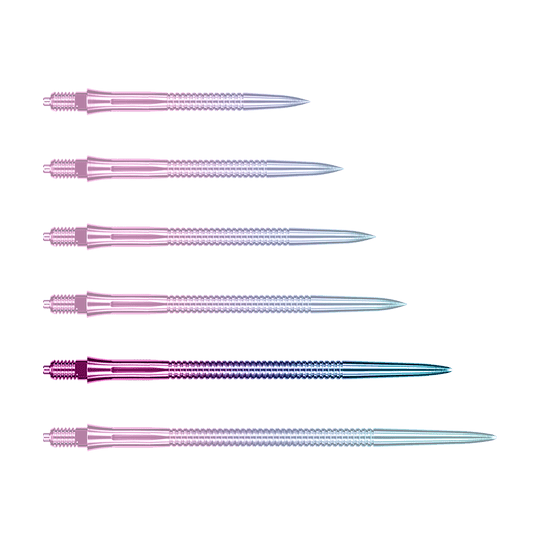 Dargestellt ist eine einzelne Caliburn EZ-EVO Dartspitze in 45 mm Länge und grooved Rainbow-Design. Die Spitze leuchtet in Regenbogenfarben und hat ein geriffeltes Muster.