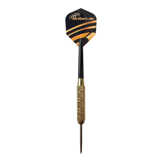 Dardos de acero McDart Golden Star - 12 dardos / 18 gramos Dieses Bild zeigt das Produkt McDart Golden Star Steeldarts - 12 Darts mit einem Gewicht von 18 Gramm. Zu sehen sind mehrere goldene Steeldarts nebeneinander.