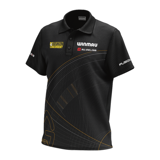 Polo Winmau Edición Limitada Tour Polo Dart Das Bild zeigt das "Winmau Limited Edition Tour Polo Dartshirt" in Schwarz mit gelben und weißen Logos. Das Shirt hat kurze Ärmel, einen Kragen und ein modernes Linienmuster auf der Vorderseite.