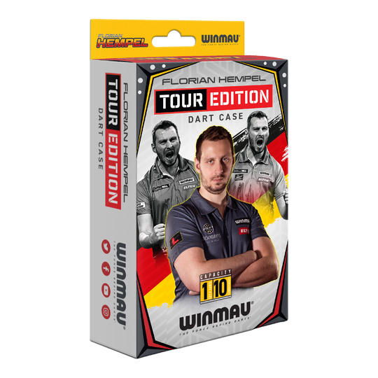 Estuche para dardos Winmau Florian Hempel Tour Edition Die Verpackung zeigt das Produkt "Winmau Florian Hempel Tour Edition Dartcase". Auf der Vorderseite sind Bilder von Florian Hempel und der Hinweis auf eine Kapazität von 110 Darts abgebildet.